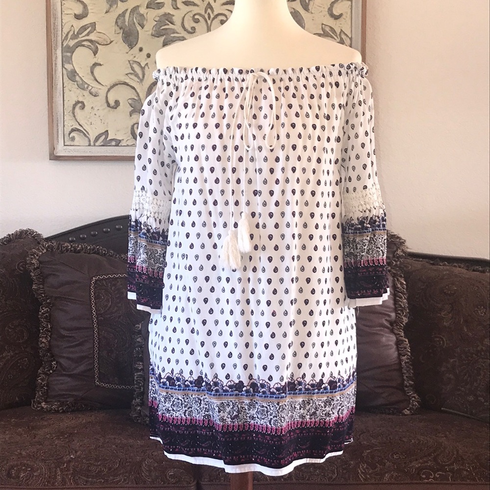 Off shoulders tunic/dress with crochet inserts